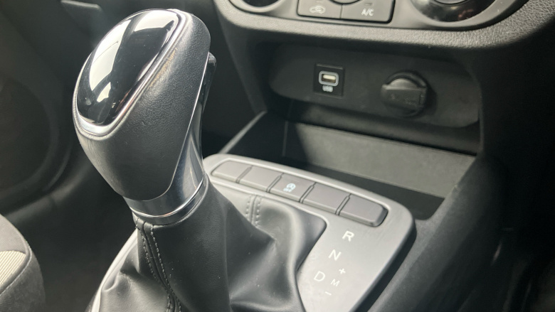 Hyundai i10 1.0 MPi SE Connect 5dr Auto Petrol Hatchback